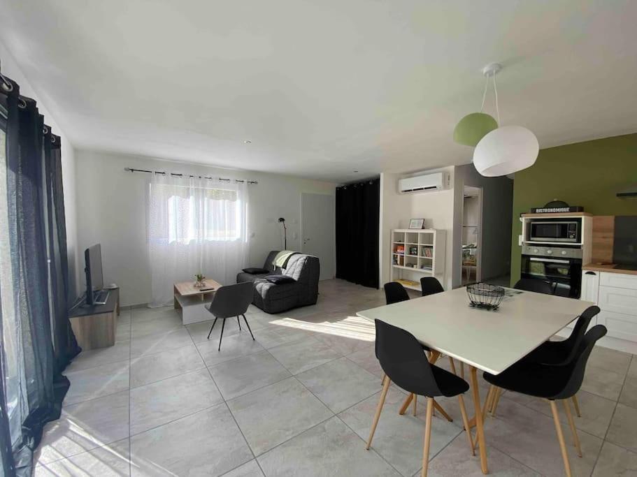 Au Moryllon Villa Lompnas Екстериор снимка
